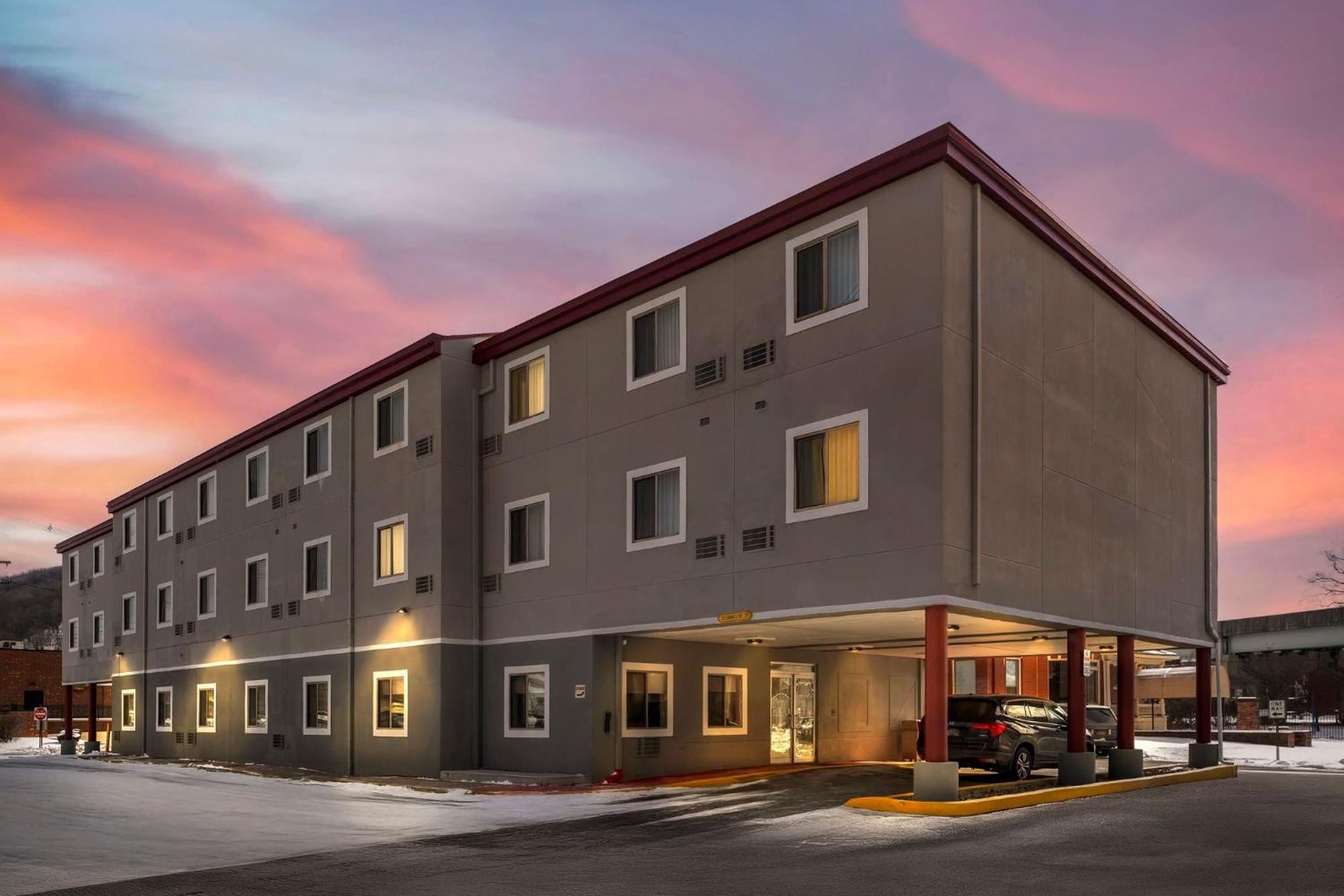 Red Roof Inn Johnstown Esterno foto